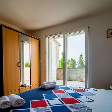 بيت للعطل House *